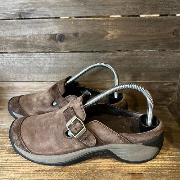 Womens Merrell Encore Buckle Brown Leather Slip On Mules Clogs Shoes Size 8 M - Picture 2 of 6